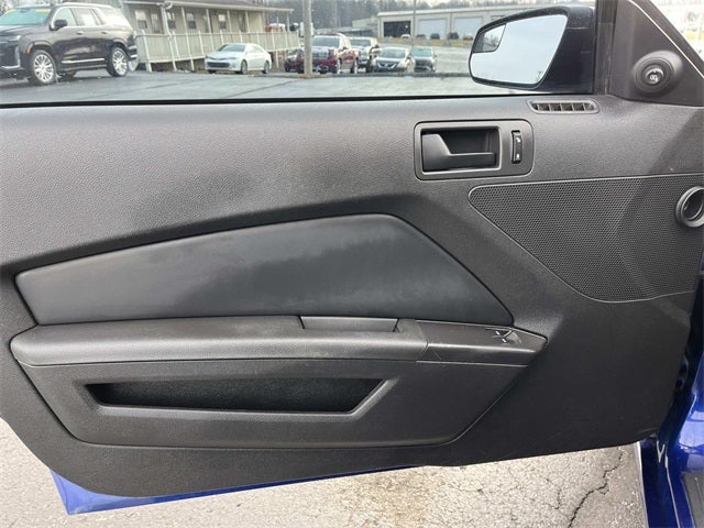 2013 Ford Mustang V6