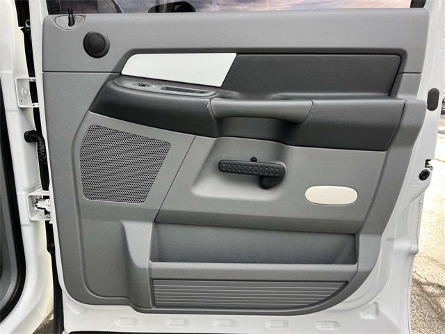 2008 Dodge Ram 2500 SXT Mega Cab