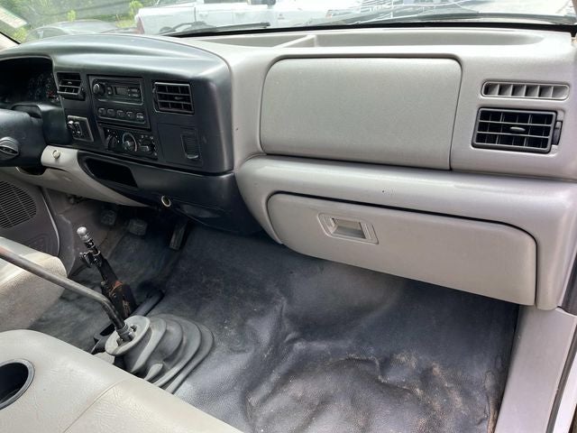 2001 Ford F-650SD XLT DRW
