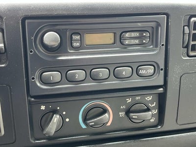2001 Ford F-650SD XLT DRW