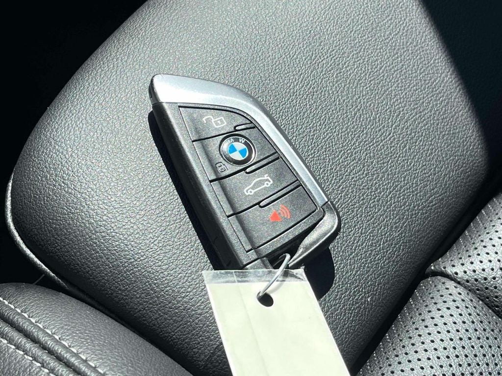 2025 BMW 3 Series 330i