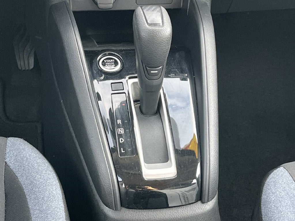 2023 Nissan Versa 1.6 SV