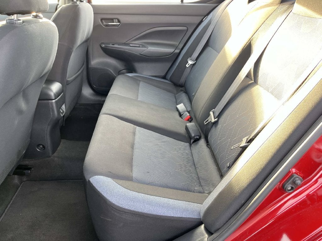 2023 Nissan Versa 1.6 SV