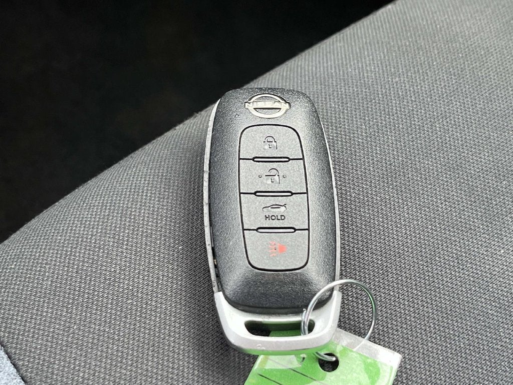 2023 Nissan Versa 1.6 SV