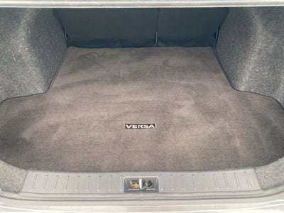 2024 Nissan Versa 1.6 SR