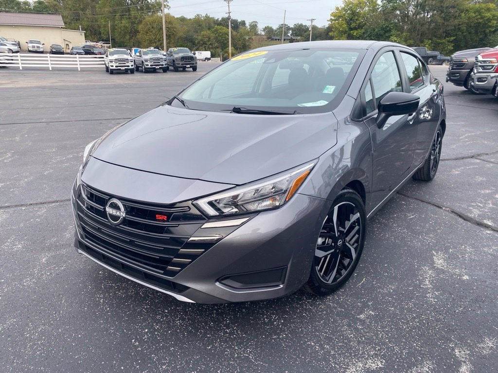 2024 Nissan Versa 1.6 SR