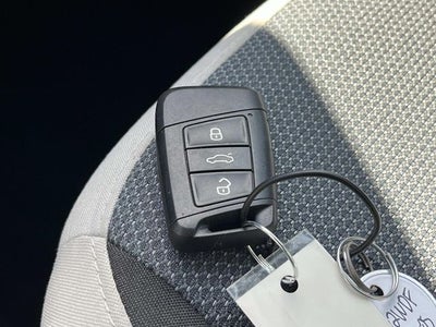 2025 Volkswagen Taos 1.5T S