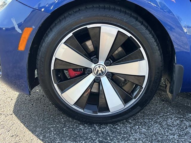 2014 Volkswagen Beetle 2.0T R-Line