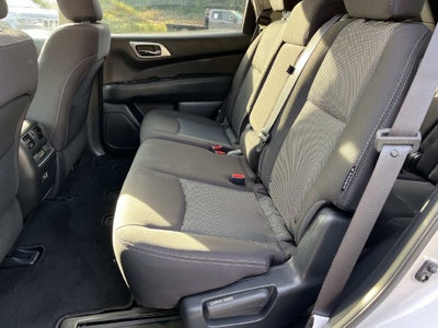 2020 Nissan Pathfinder S
