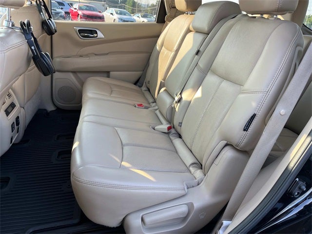 2018 Nissan Pathfinder Platinum