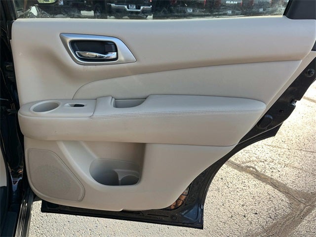 2018 Nissan Pathfinder Platinum