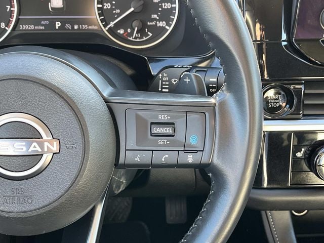 2025 Nissan Pathfinder SV