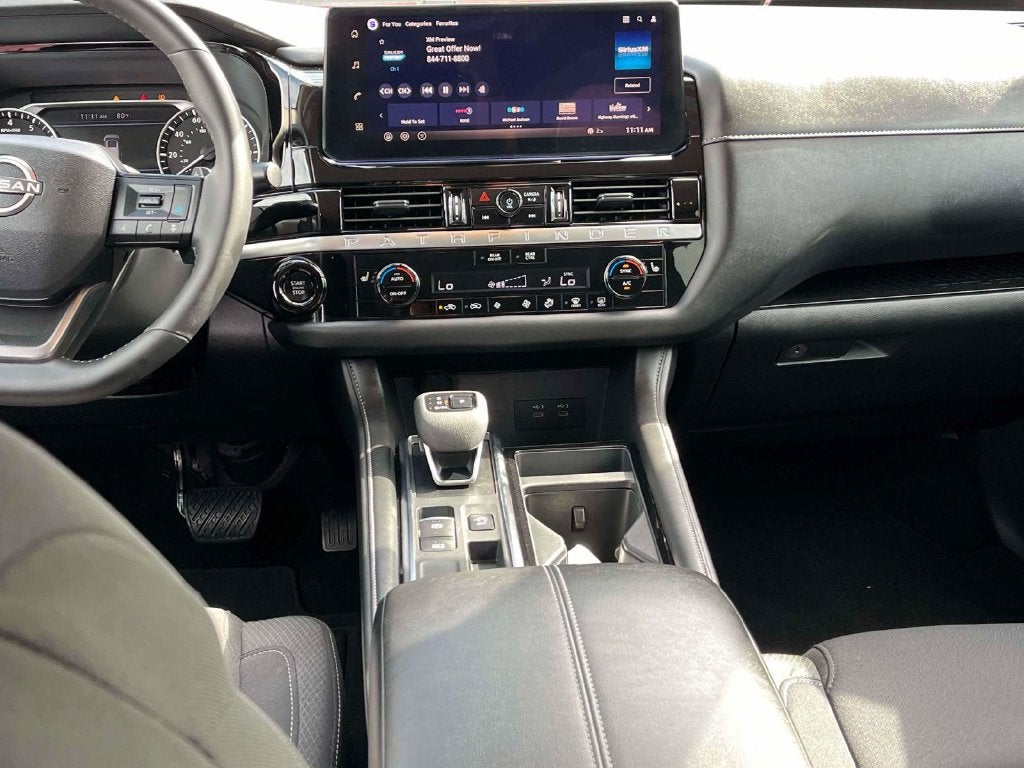 2026 Nissan Pathfinder SV
