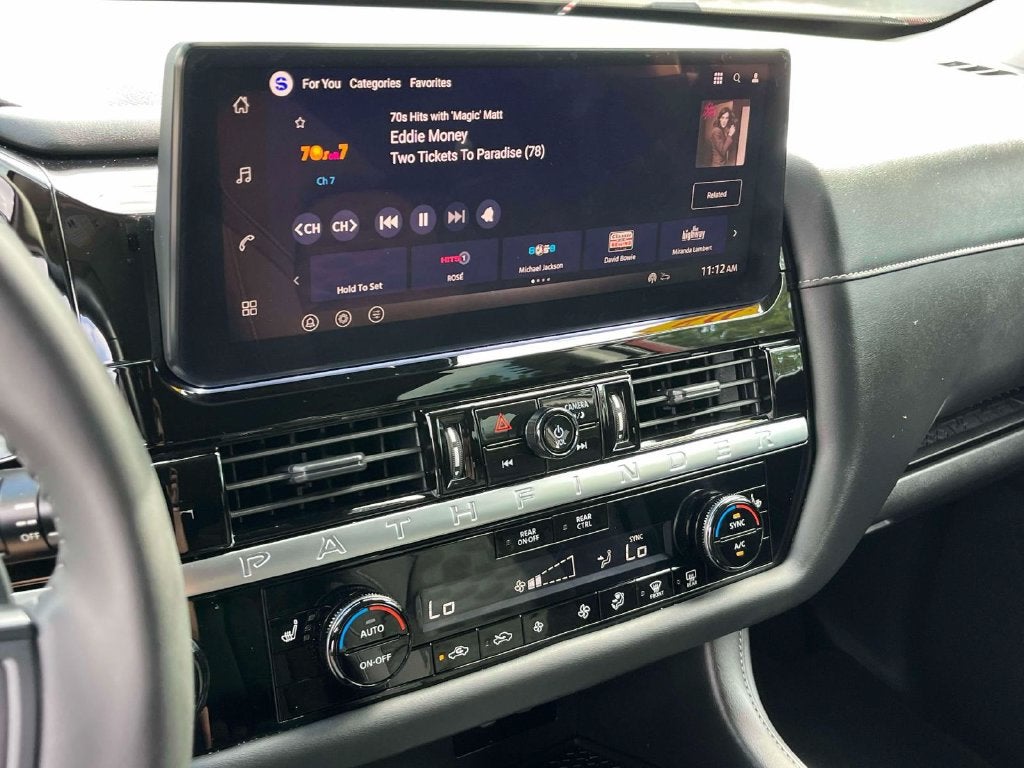 2026 Nissan Pathfinder SV