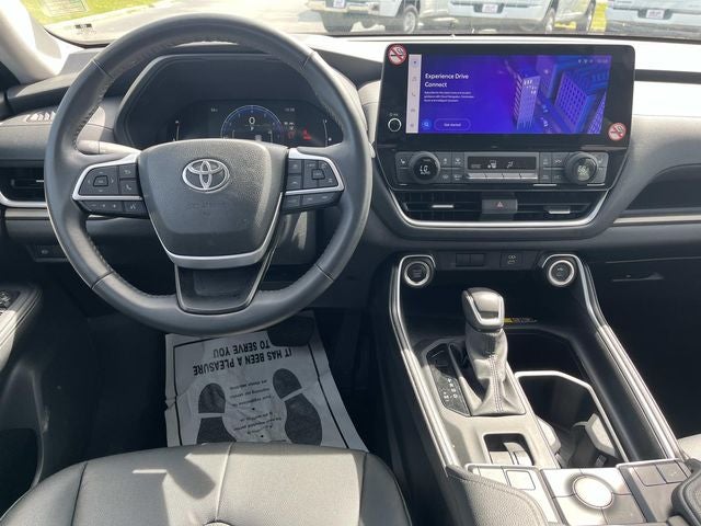 2025 Toyota Grand Highlander XLE