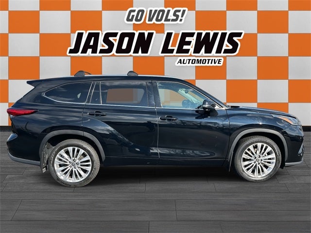 2023 Toyota Highlander Platinum