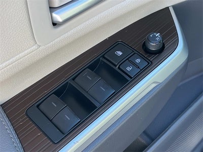 2024 Toyota Sienna XLE 7 Passenger