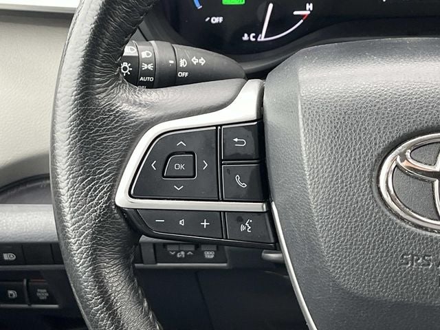 2023 Toyota Sienna XLE 8 Passenger