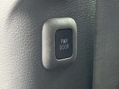 2023 Toyota Sienna XLE 8 Passenger