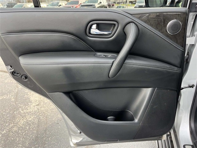 2021 INFINITI QX80 LUXE