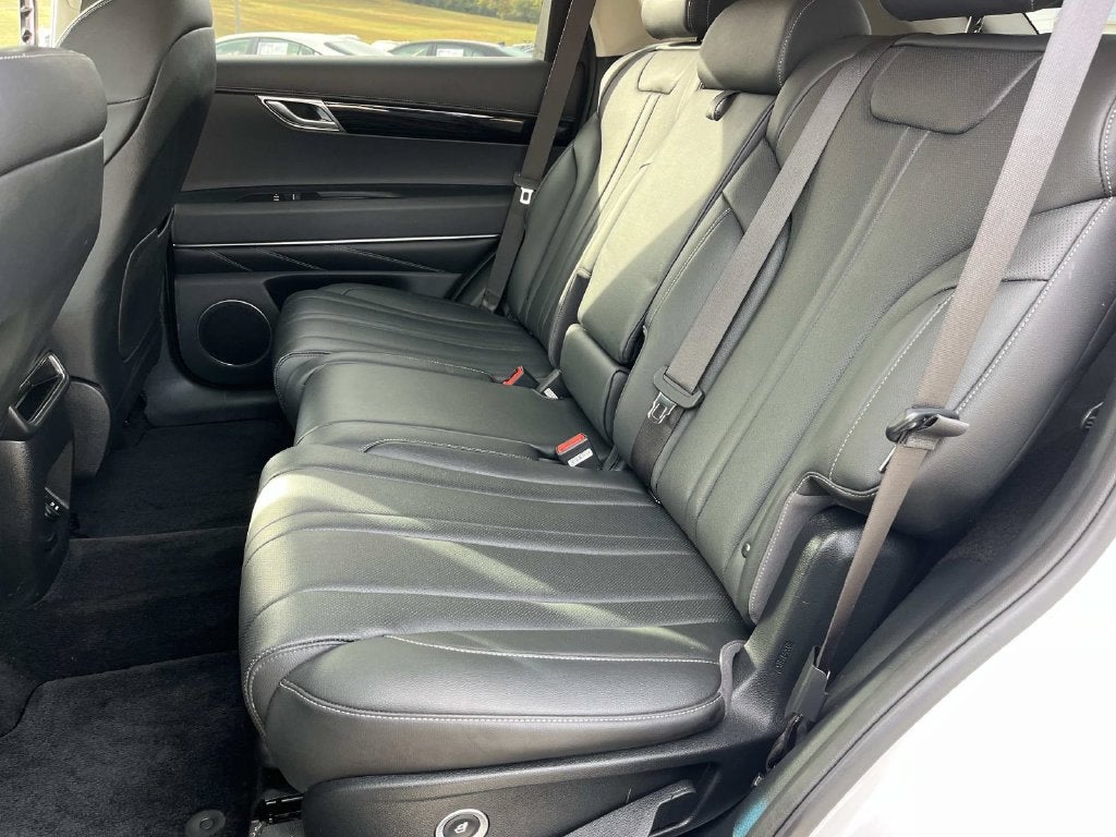 2025 Genesis GV80 2.5T