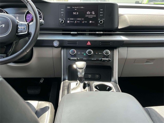 2024 Kia Carnival LX