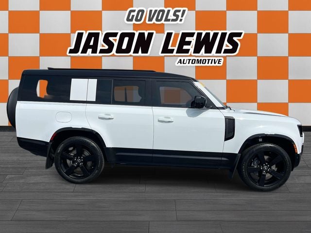 2025 Land Rover Defender 130 X-Dynamic SE