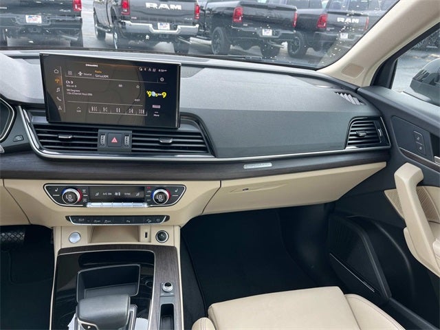 2024 Audi Q5 45 S line Premium quattro