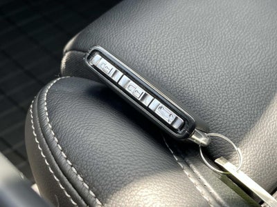 2023 Volvo XC40 B5 Plus Bright Theme