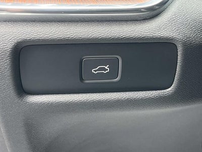 2025 Volvo V60 Cross Country B5 Plus