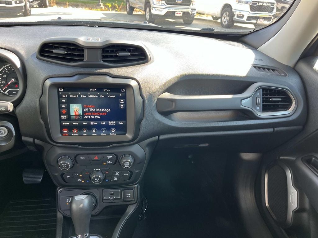 2023 Jeep Renegade Latitude